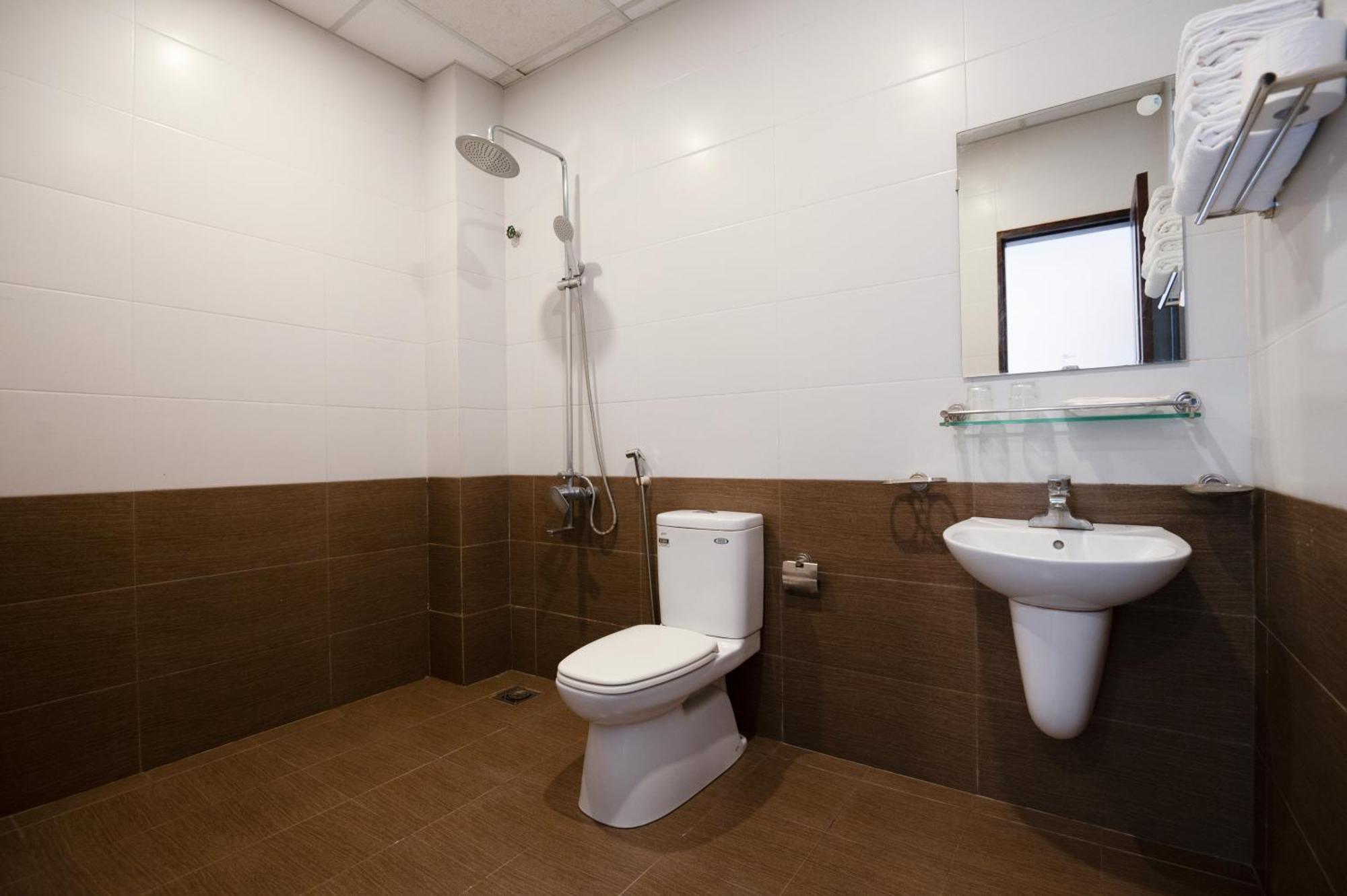 Khach San Det Hotell Nam Dinh Exteriör bild