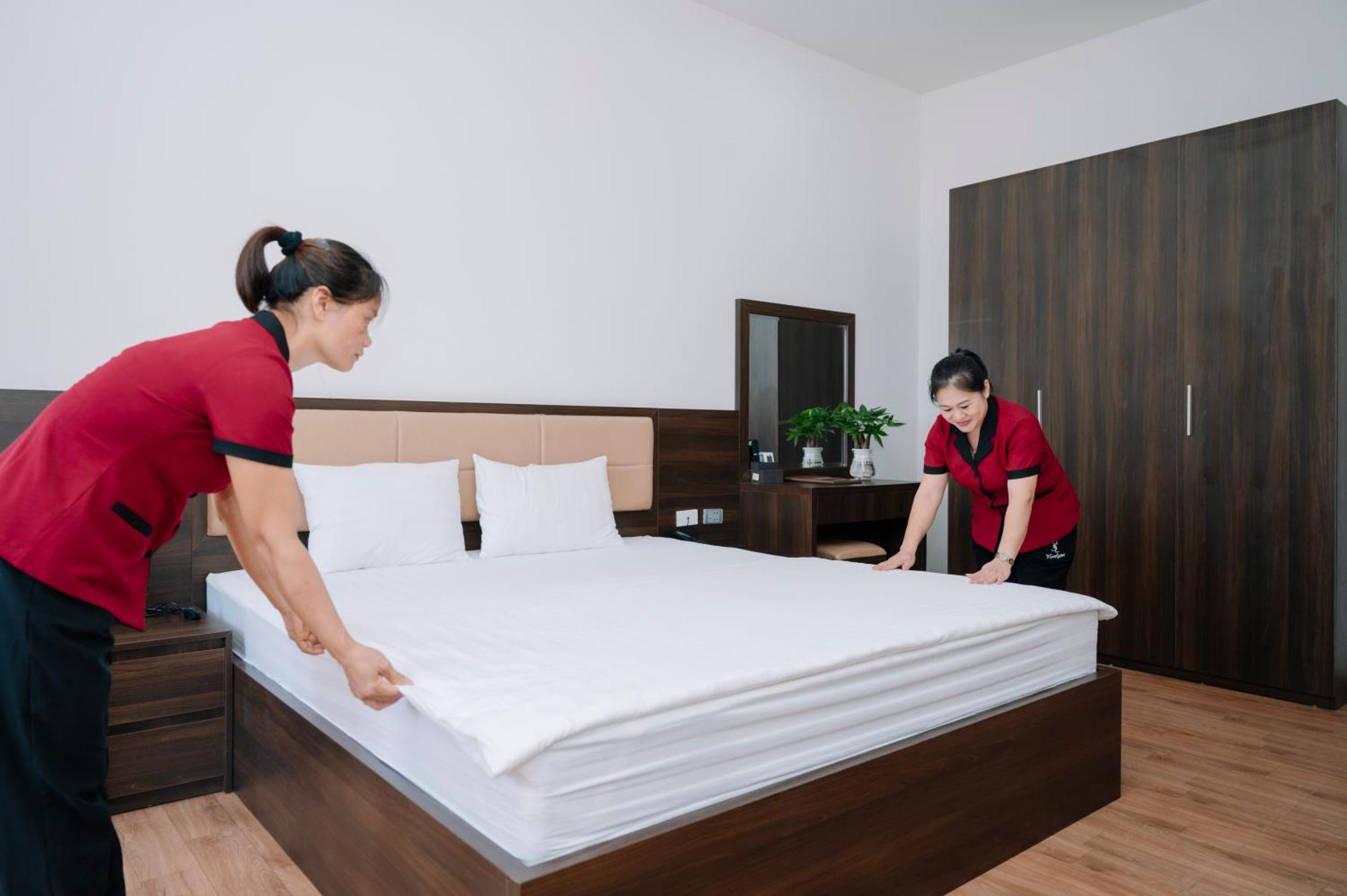 Khach San Det Hotell Nam Dinh Exteriör bild