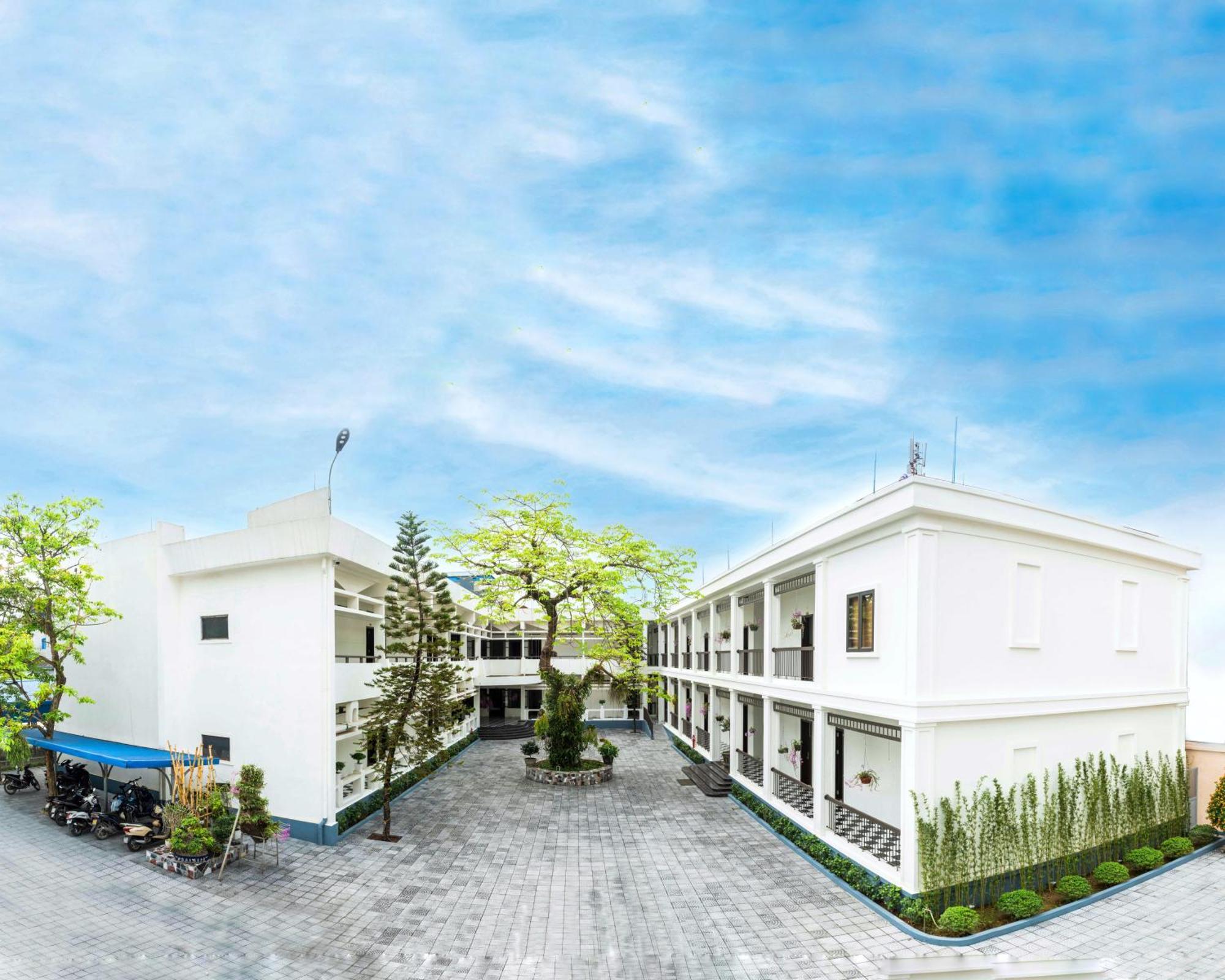 Khach San Det Hotell Nam Dinh Exteriör bild